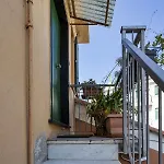 A Sight On The Sea Apartment By Wonderful Italy